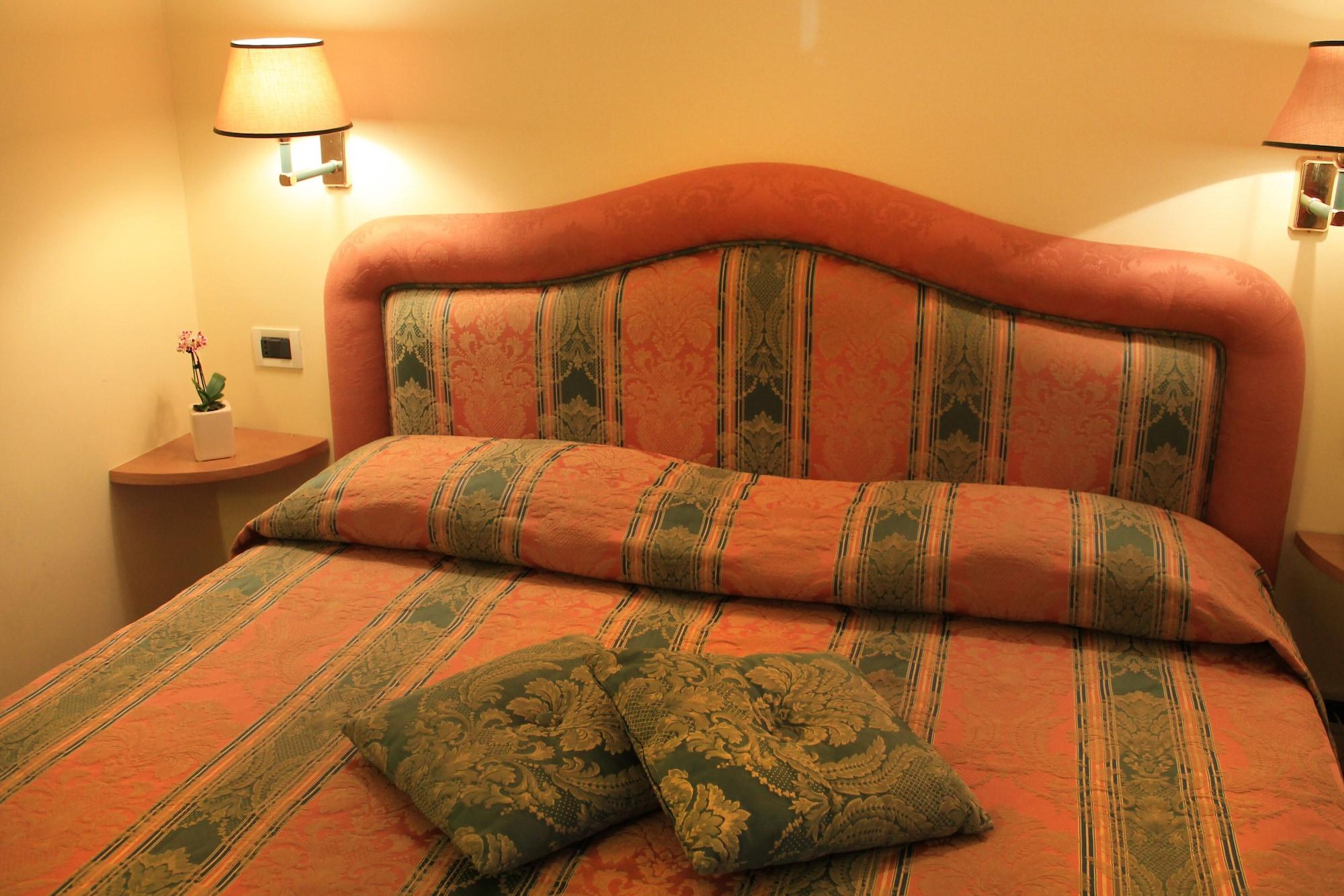 Hotel Villa Delle Rose Roma Esterno foto
